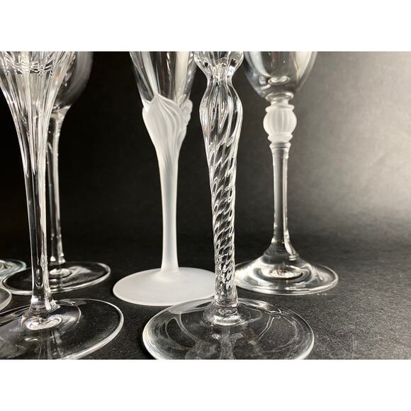 Mix and Match Crystal Champagne Flutes - Set of 8 - Exquisite Vintage Stemware - Picture 8 of 9